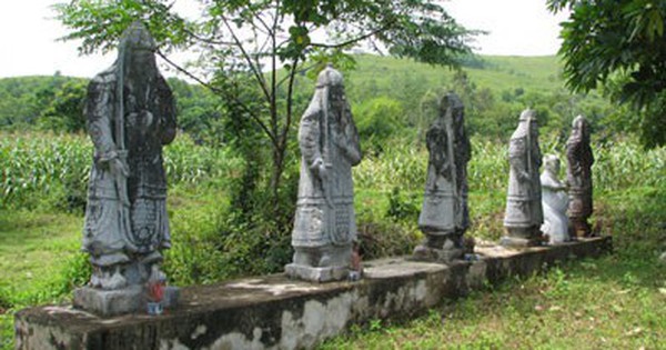 Thăm dò khảo cổ tại địa điểm Đa Bút, Thanh Hoá