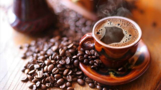 Giá cà phê hôm nay 11/5: Tăng nhẹ, nông dân tiếp tục giữ hàng chờ giá cao