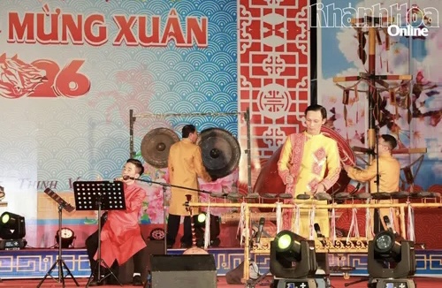 Khánh Hoà: Rộn ràng mùa xuân trong chương trình nghệ thuật đầu năm mới Bính Ngọ - thuonghieucongluan.com.vn