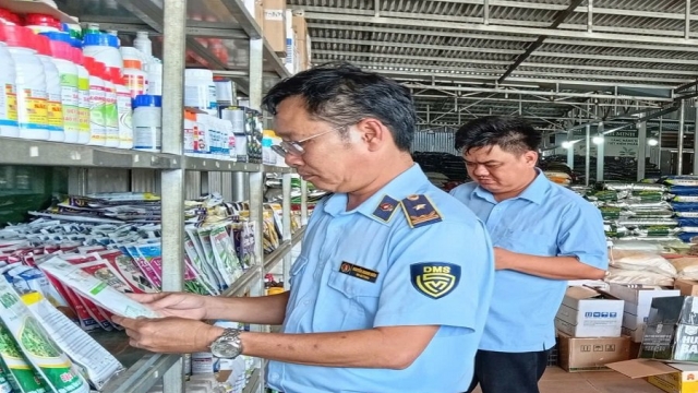 Lâm Đồng tăng kiểm tra, kiểm soát thị trường phân bón, thuốc bảo vệ thực vật