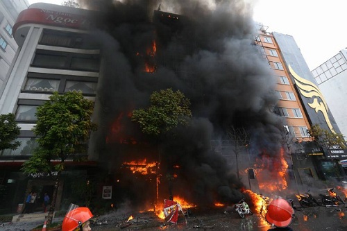 Khởi tố vụ cháy quán Karaoke khiến 13 người thiệt mạng - Hình 1