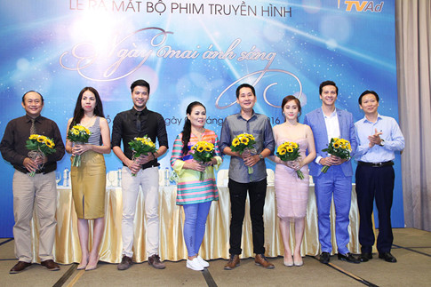 Bà xã đạo diễn Võ Tấn Bình nhận lời đóng phim của Lê Minh - Hình 1