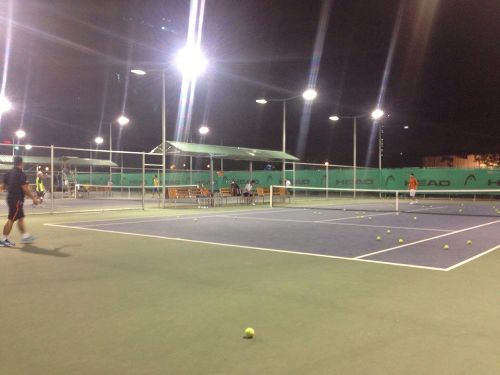 Hàng loạt sân tennis xây dựng trái phép trên đất dự án