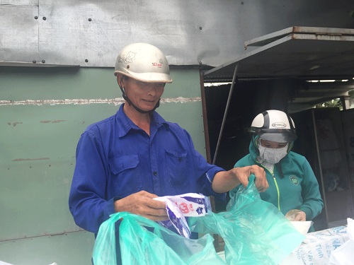 TP. Hồ Chí Minh: Kinh hoàng lò muối bẩn