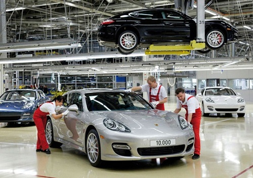 Hưởng thuế 0%, xe ô tô Nga về Việt Nam chưa tạo ra cơn sốt