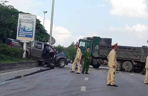 Thanh Hóa: Tai nạn giao thông nghiêm trọng khiến 8 người thương vong - Hình 1