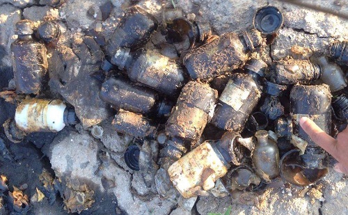 Bài 2: Nguy cơ sông Hồng bị “đầu độc” bằng hóa chất? - Hình 2