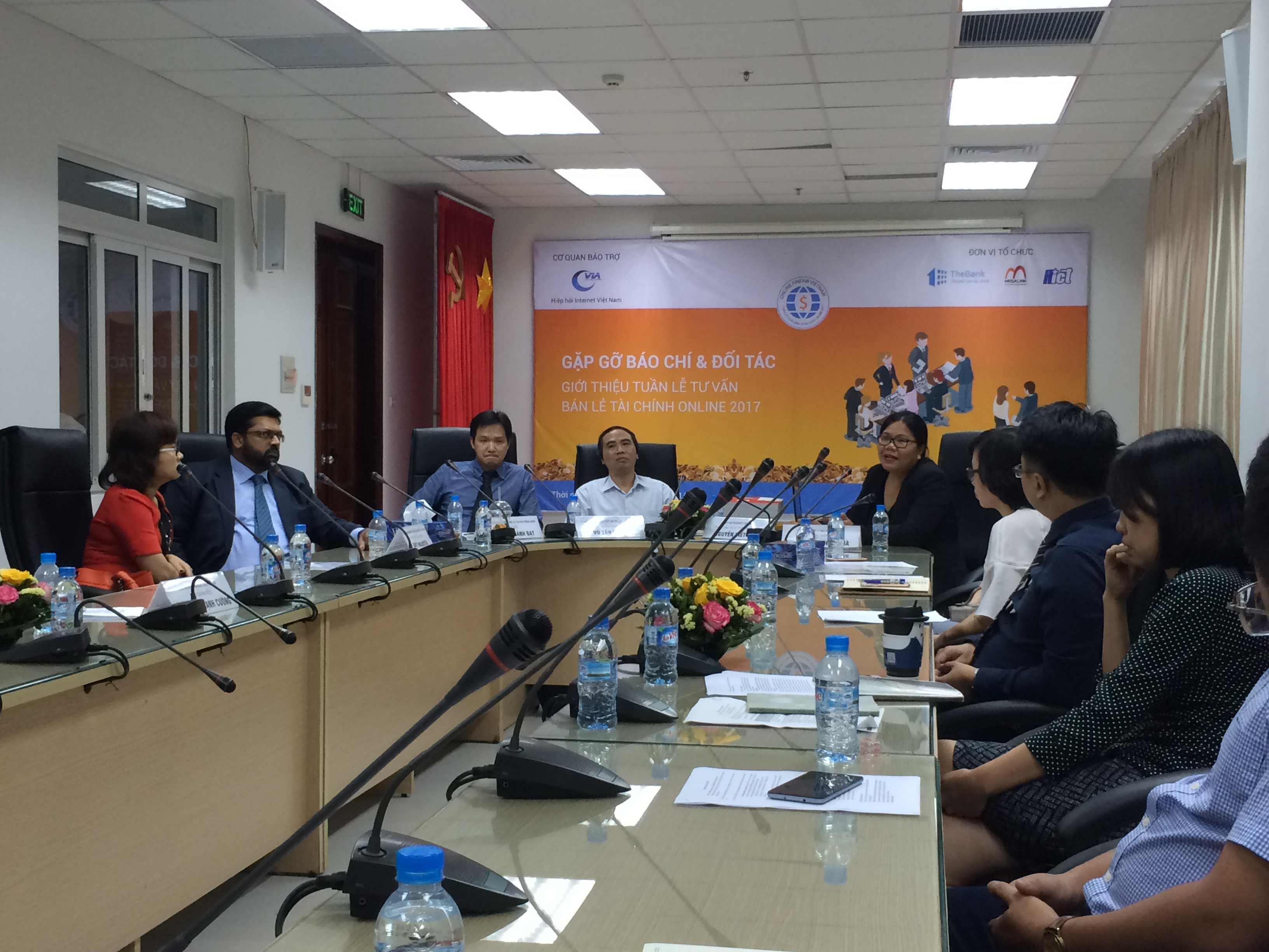 Việt Nam phát triển tư vấn online trong lĩnh vực tài chính, ngân hàng, bảo hiểm