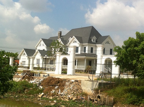 Thái Bình: Một “lâu đài” được xây dựng khiến dư luận hoài nghi