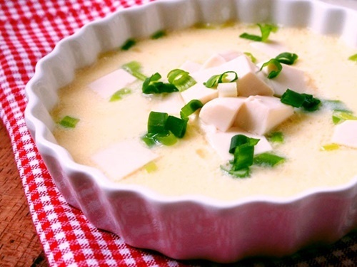 Mềm mại món trứng hấp đậu phụ non