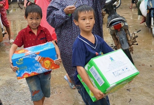 Tân Hiệp Phát ủng hộ 1.500 suất quà cho người dân Quảng Bình - Hình 4