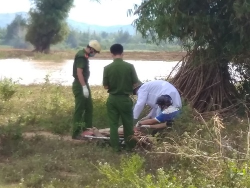 Kon Tum: Phát hiện thi thể nam thanh niên nổi trên sông