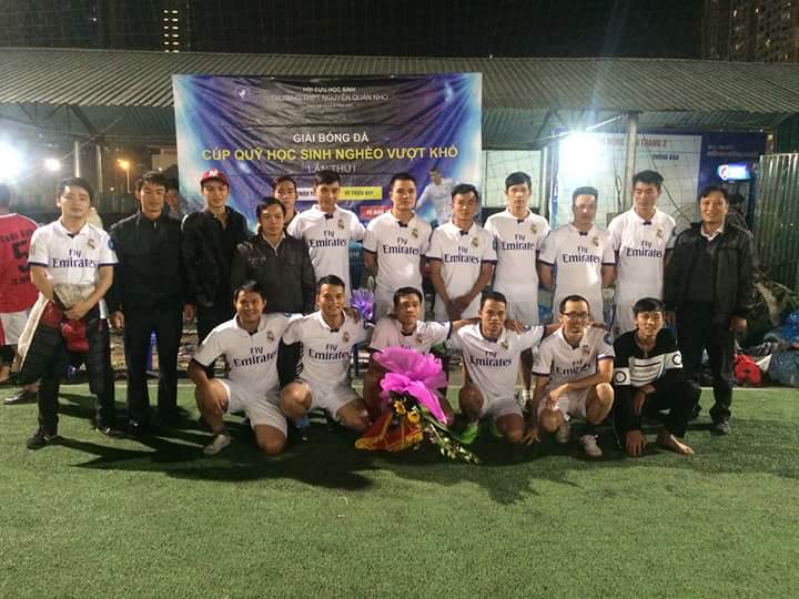 Cựu HS Trường THPT Nguyễn Quán Nho: Tổ chức giải bóng đá vì học sinh nghèo vượt khó - Hình 4