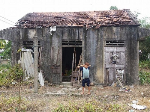 Chùm ảnh gia đình người rừng ở Huế - Hình 1