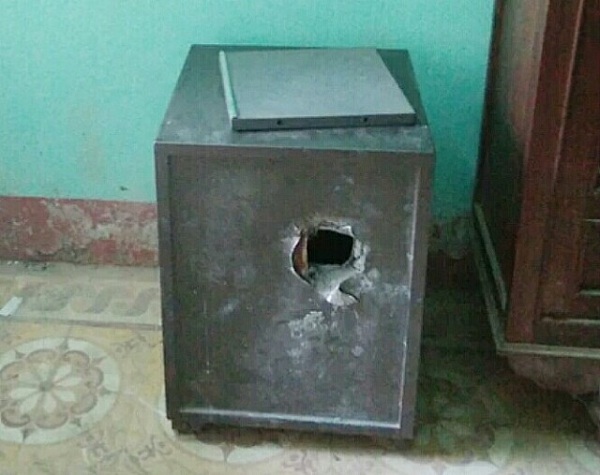 Kẻ gian vào trụ sở UBND xã Thượng Long đục khoét két sắt