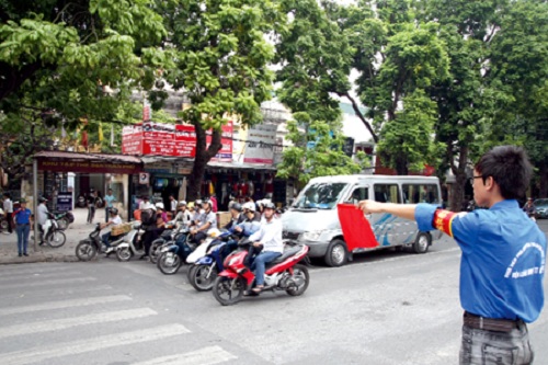 Chung tay xây dựng văn hóa giao thông - Hình 1