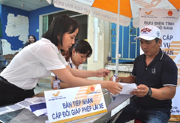 Chính thức bỏ quy định bắt buộc phải đổi bằng lái xe PET