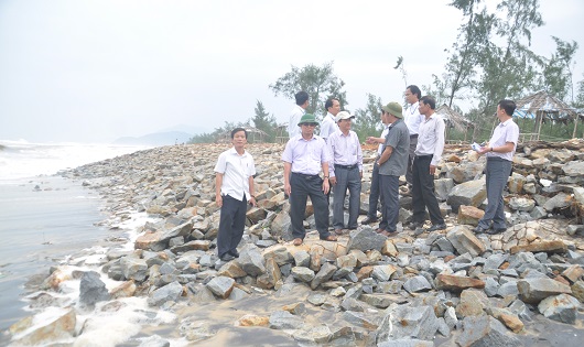 Huế: Tình trạng xâm thực, bồi lấp diễn ra mạnh đe dọa cuộc sống của người dân - Hình 1