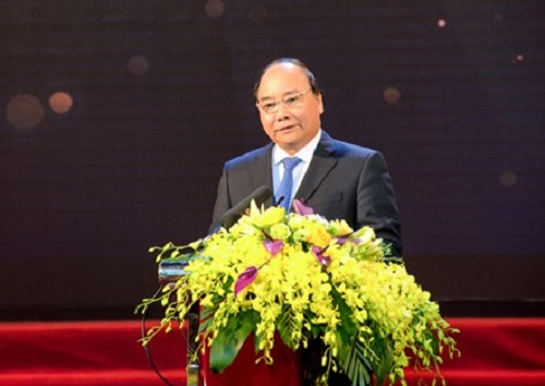 Thủ tướng Nguyễn Xuân Phúc phát biểu tại Lễ tuyên dương học sinh đạt thành tích cao - Hình 1