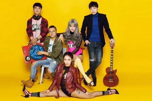 Hương Giang idol “cá tính” với mái tóc bạch kim - Hình 3