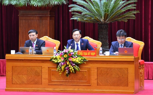 Kỳ họp thứ 4 HĐND tỉnh Quảng Ninh khóa XVIII: Dân chủ và thẳng thắn - Hình 2