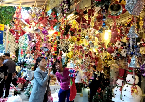 Hà Nội: Rộn rã mùa Giáng sinh