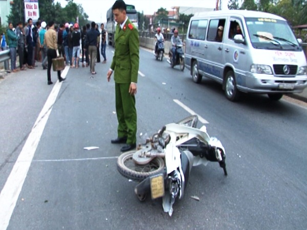 Quảng Bình: Truy bắt "xe điên" gây tai nạn chết người rồi bỏ chạy