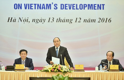 Thủ tướng dự Hội nghị bàn tròn với chuyên gia toàn cầu về phát triển Việt Nam - Hình 1