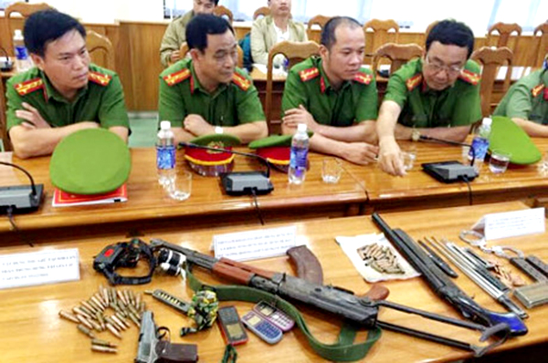 Tỉnh Kon Tum: Họp báo về vụ truy bắt đối tượng Trần Trung Hùng và đồng bọn - Hình 1