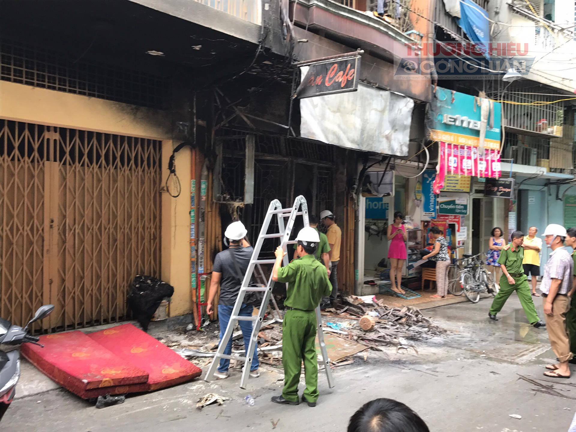 Cháy kinh hoàng (TP. HCM): xác định danh tính 6 người trong một gia đình chết - Hình 1