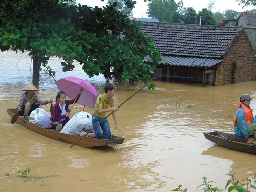 Tập trung ứng phó mưa lũ, giảm thiệt hại về người và tài sản - Hình 1