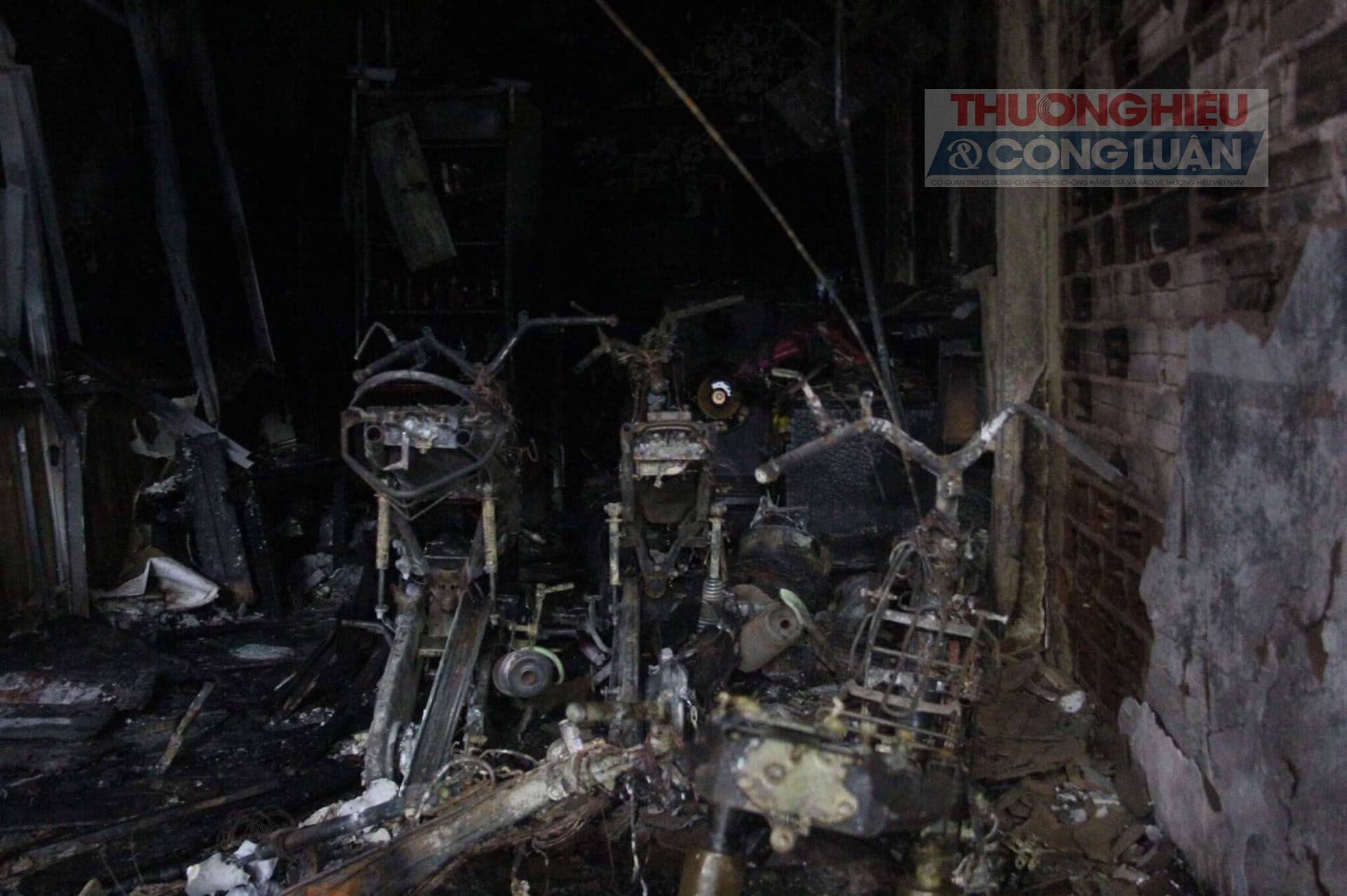 Cháy kinh hoàng (TP. HCM): xác định danh tính 6 người trong một gia đình chết - Hình 2