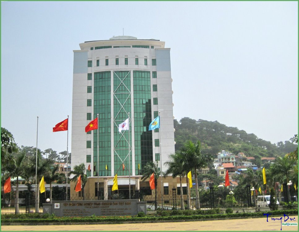 TKV: Chưa xong nghi án tặng quà lưu niệm “rởm” lại khoác thêm mác “bòn rút?