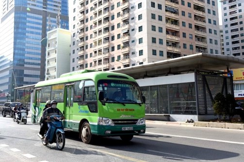 Hà Nội: Xe buýt nhanh chính thức lăn bánh - Hình 1