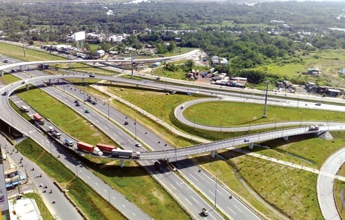Đầu tư hạ tầng cơ bản cho phát triển toàn diện tại 4 tỉnh