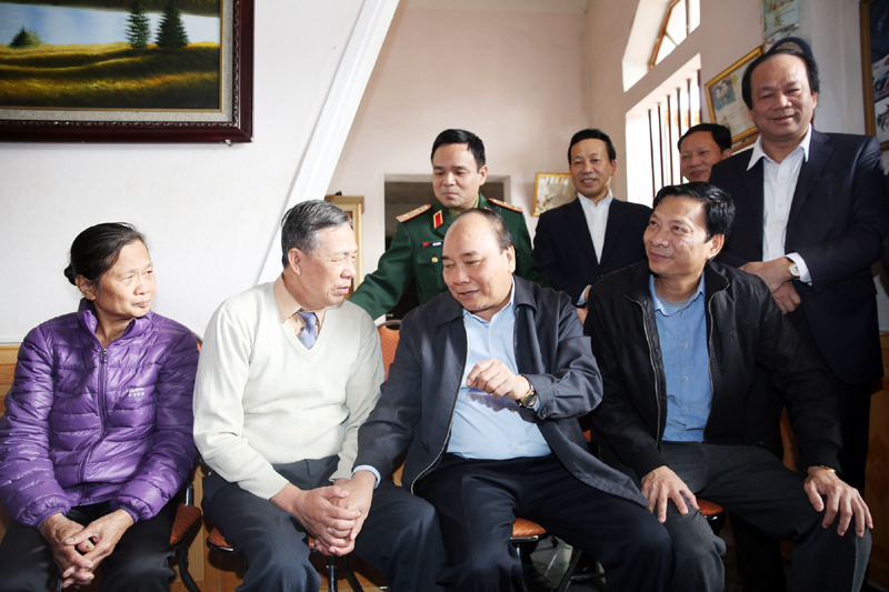 Thủ tướng Nguyễn Xuân Phúc thăm và làm việc tại Quảng Ninh - Hình 2