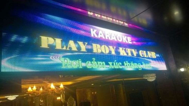 Hà Tĩnh: Truy tìm nhóm người xả súng vào quán karaoke trong đêm Noel - Hình 1