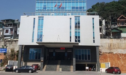 Quảng Ninh đình chỉ công tác cán bộ ngủ trong giờ làm việc