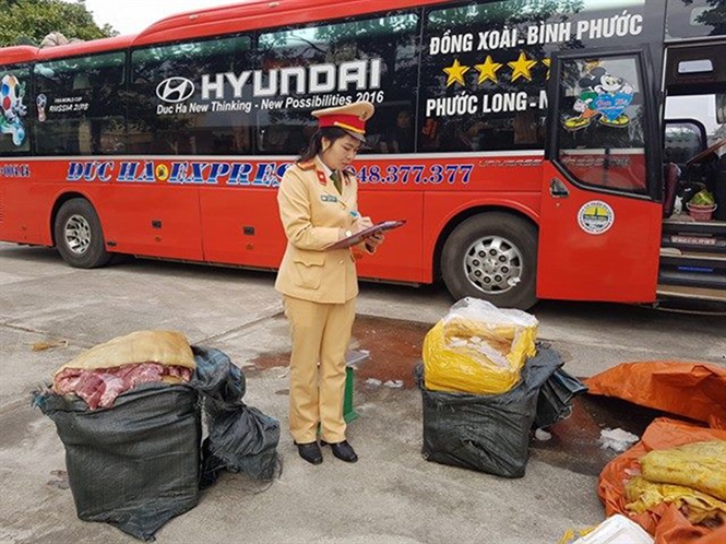 Thanh Hóa: Liên tiếp bắt giữ nhiều vụ vận chuyển thực phẩm không rõ nguồn gốc