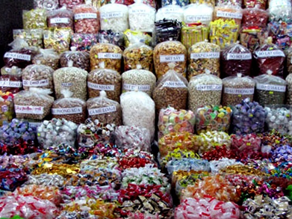 Hải Phòng: Tràn lan bánh kẹo không rõ nguồn gốc