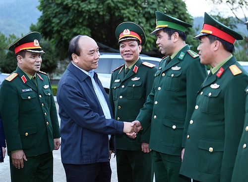 Thủ tướng Nguyễn Xuân Phúc thăm Đồn biên phòng và thị sát cửa khẩu Trà Lĩnh - Hình 1