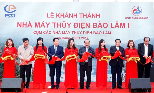 Thủ tướng Nguyễn Xuân Phúc thăm xã Lý Bôn, huyện Bảo Lâm, tỉnh Cao Bằng