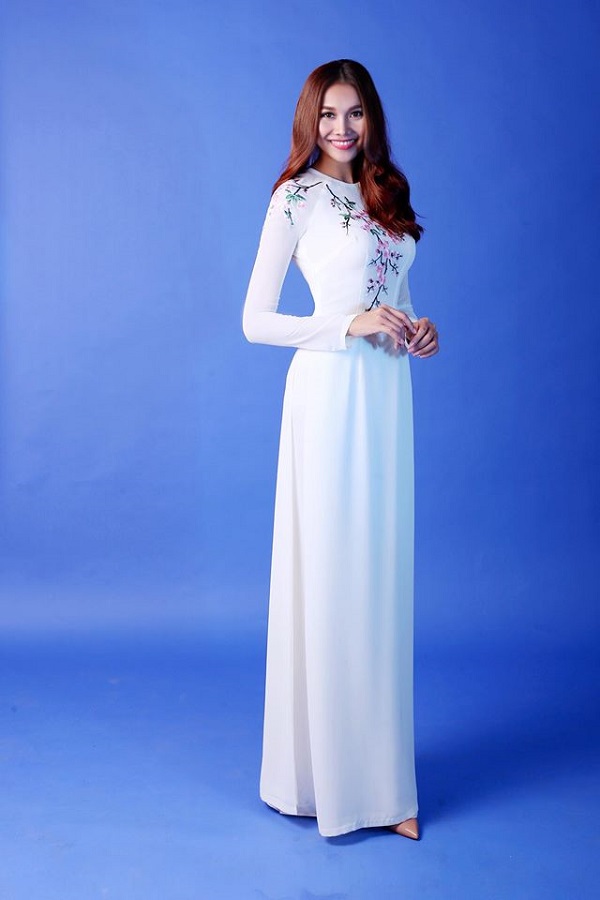 Dàn Hoa hậu, Á hậu đẹp tinh khôi trong BST áo dài “Hà Nội 12 mùa hoa”