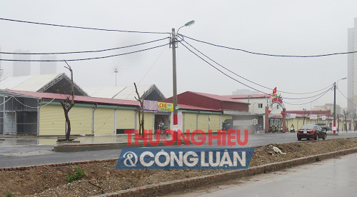 Ai đang “băm nát” DA công viên thể thao cây xanh Hà Đông để xây ki - ốt kinh doanh?