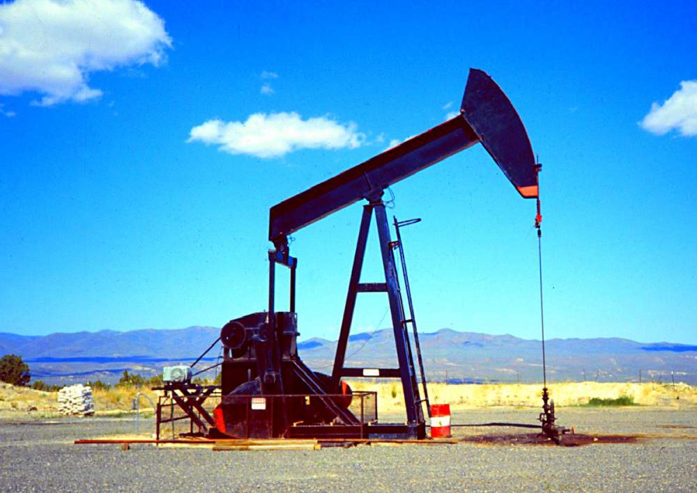 OPEC rất có thể sẽ gia hạn cắt giảm sản lượng khai thác dầu mỏ thêm 6 tháng - Hình 1