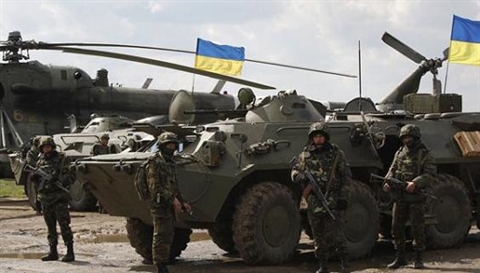 Ukraine dọa diễu binh Quảng trường Đỏ, Nga cần mấy ngày đến Kiev?