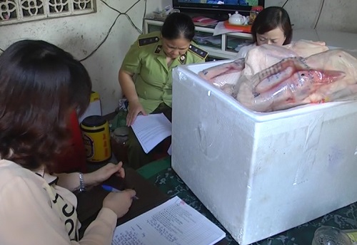 Cao Bằng: Phát hiện 200kg vịt không rõ nguồn gốc sắp mang đi tiêu thụ