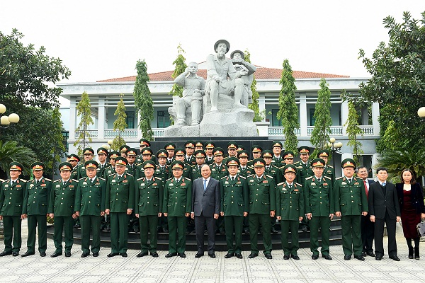 Thủ tướng Nguyễn Xuân Phúc: Kiểm tra công tác sẵn sàng chiến đấu tại Tổng cục Tình báo - BQP - Hình 2