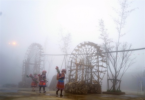 Fansipan Legend tổ chức Lễ hội khèn, hoa lần thứ nhất