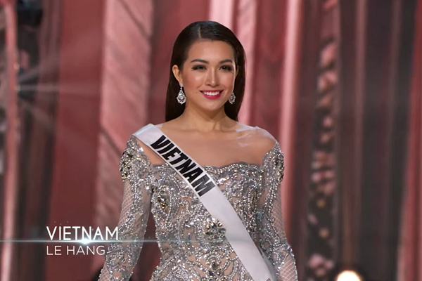 Lệ Hằng “lộng lẫy” trong đêm bán kết Miss Universe 2017